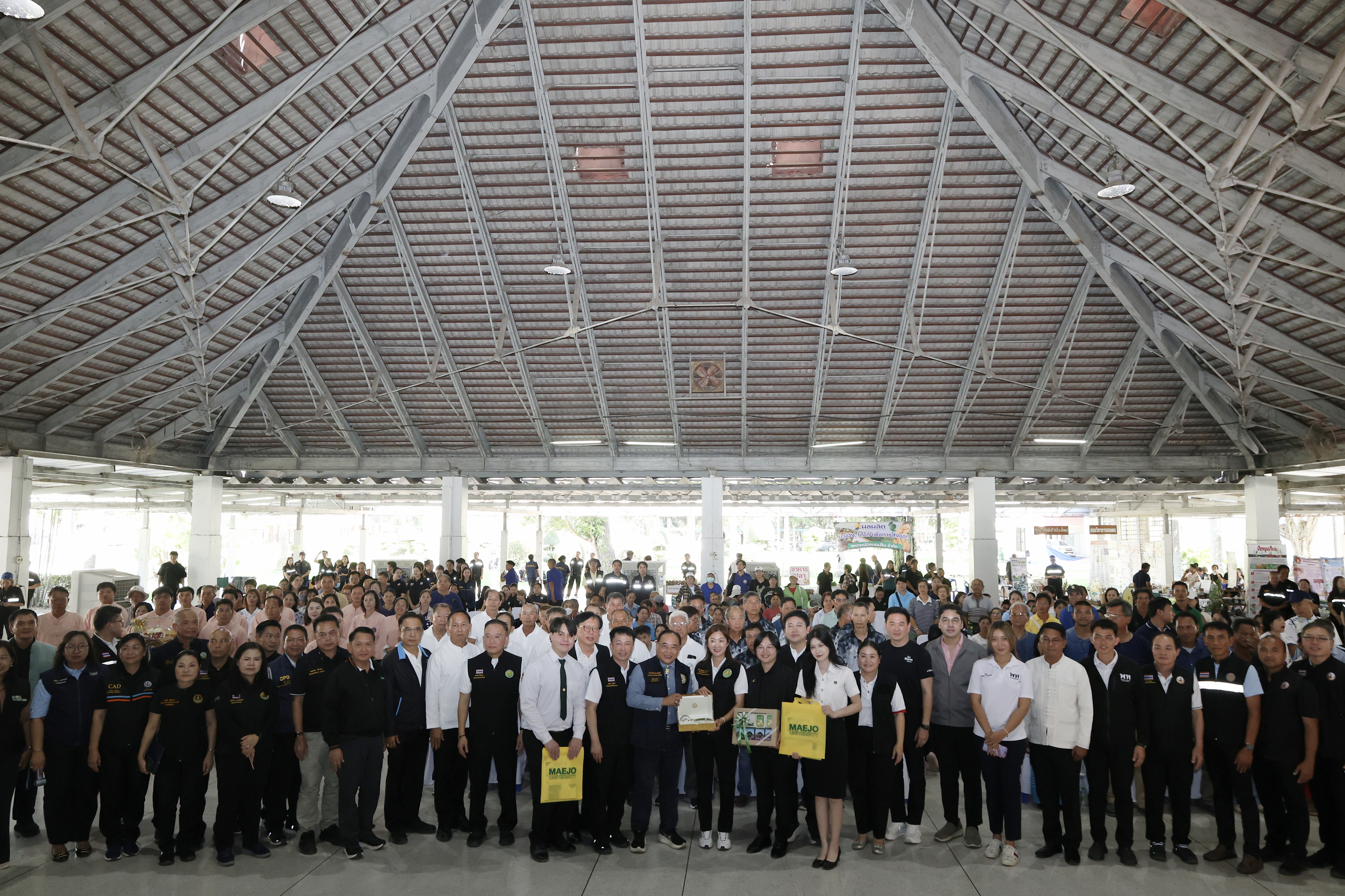 title - ส.ป.ก.ร่วมติดตามรัฐมนตรีช่วยว่าการกระทรวงเกษตรและสหกรณ์ (นางสาวปิยะรัฐชย์ ติยะไพรัช) ลงพื้นที่การตรวจราชการใน อําเภอแม่ออน อําเภอสันทราย จังหวัดเชียงใหม่
